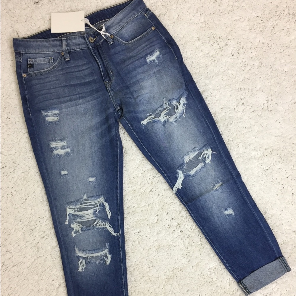 Distressed Boyfriend Jeans - Picture 6 of 8